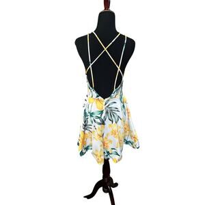 Pretty floral vacation dress